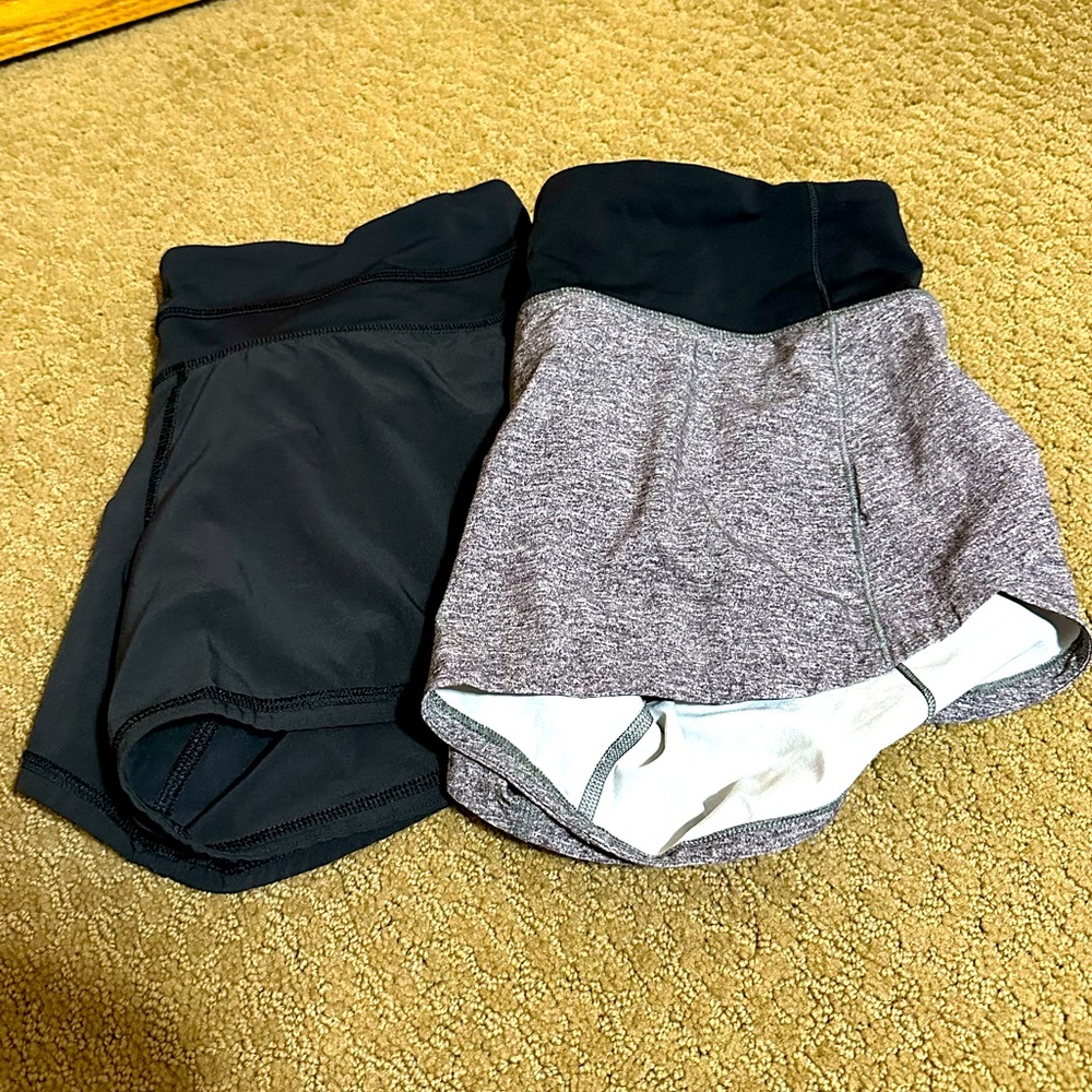 Selling together 2 pairs of Lulu shorts